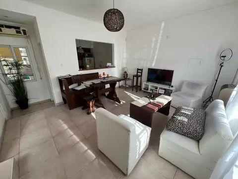 Duplex de 4 ambientes en venta