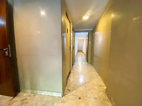 Oficina 4 ambientes con 1 baño