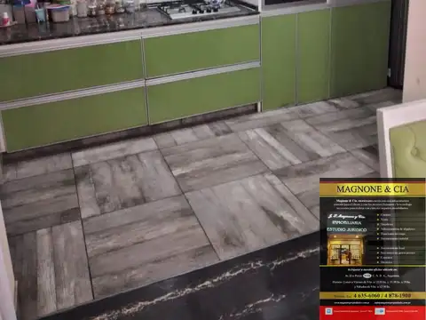 Departamento en Venta con 3 cocheras