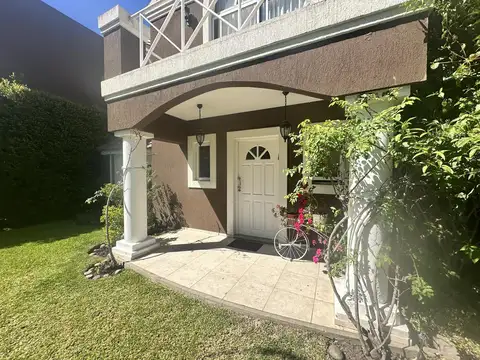 Casa en Venta en El Jacaranda, USD 350.000