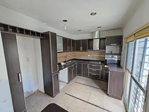 Casa en Venta en Villa Adelina, USD 160.000