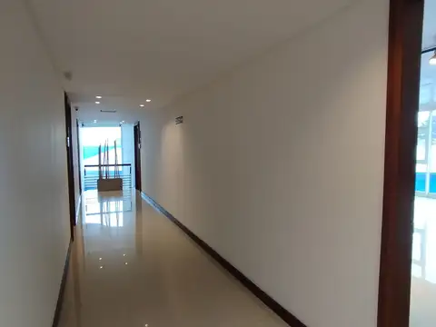 Oficina en Venta en La Reja, USD 700
