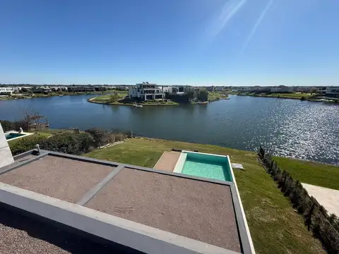 Casa en Venta de 5 dormitorios