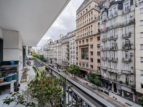 Departamento 5 ambientes con 4 baños