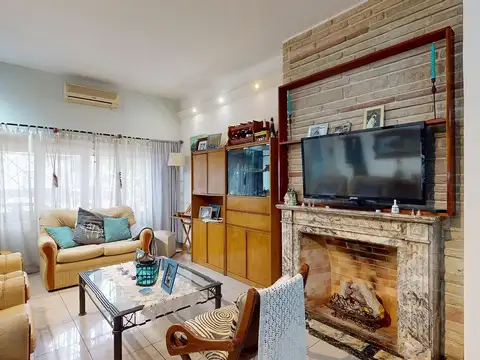 CASA EN VENTA 5 AMB COLEGIALES