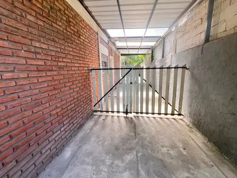Casa en Venta en Francisco Alvarez, USD 65.000