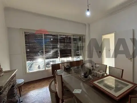 Venta Casa 5 Ambientes Patio, Cochera y Terraza