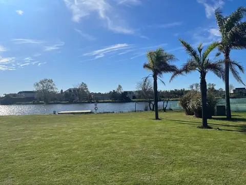 Terreno en Venta en Barbarita, USD 150.000