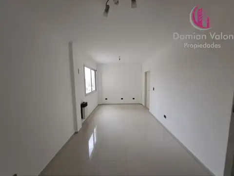 Departamento en Alquiler en Monte Castro, $ 480.000