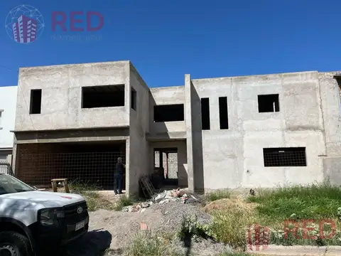 VENTA DE CASA EN POZO  EN BARRIO OTTO KRAUS CIPOLLETTI
