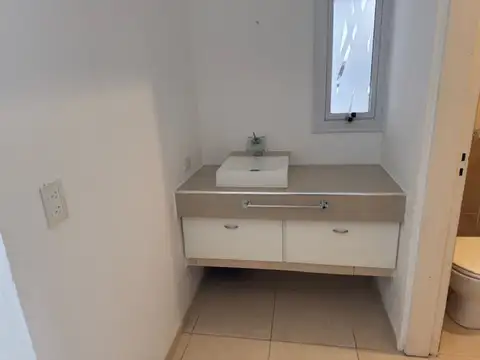 VENTA CASA 2 DORM LAS CAÑITAS