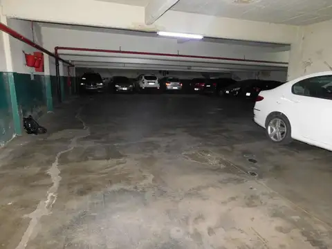 VENTA AMPLIA COCHERA PORTÓN AUTOMÁTICO BALVANERA