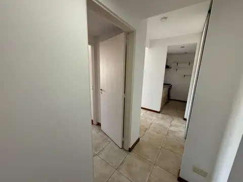 Primero de Mayo  al 1400