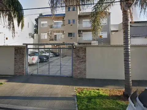 Venta de cochera descuebierta en florida oeste