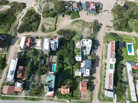 Terreno en Venta 20  mts Frente