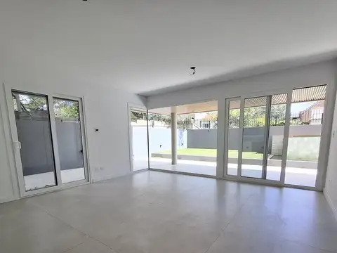 Departamento en Venta en Acassuso Vías  /  Libertador, USD 630.000