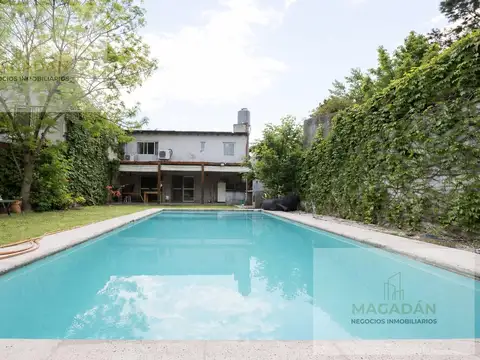 Venta Casa 4 amb con pileta en Ituzaingo