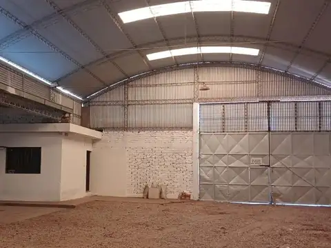 Galpon en Venta en Luzuriaga, USD 150.000
