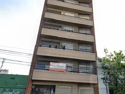 Amplio monoambiente al contrafrente - Parque Chacabuco