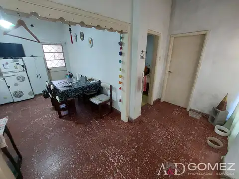 Depto Tipo Casa en Venta 50 años
