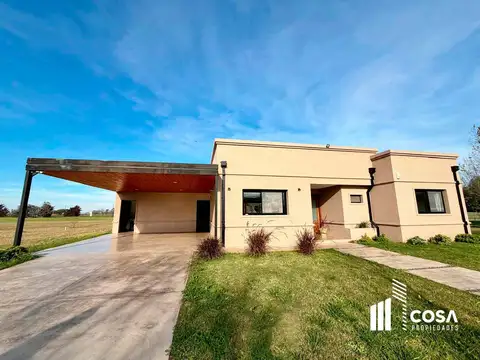 Venta Casa 2 dormitorios con amplio jardín LA CAROLINA GOLF & COUNTRY CLUB Piñero Rosario