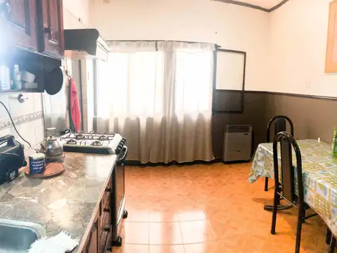 VENTA CASA- LANUS ESTE/ AP CREDITO