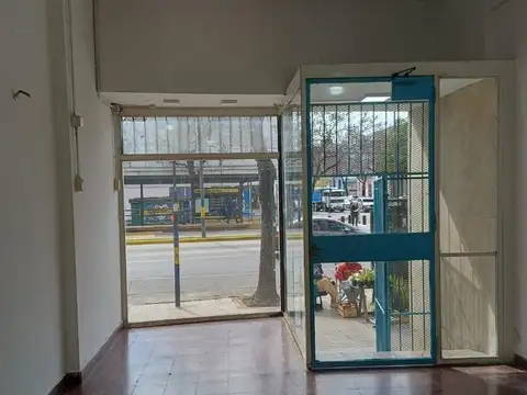 Local en Alquiler en Boca, $ 900.000