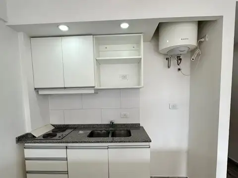 OPORTUNIDAD EN VILLA DEVOTO: MODERNO Y LUMINOSO MONOAMBIENTE