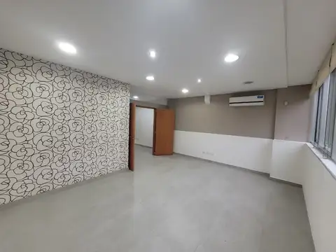 Oficina - Alquiler - Argentina, Ituzaingó - Presidente Peron 8900