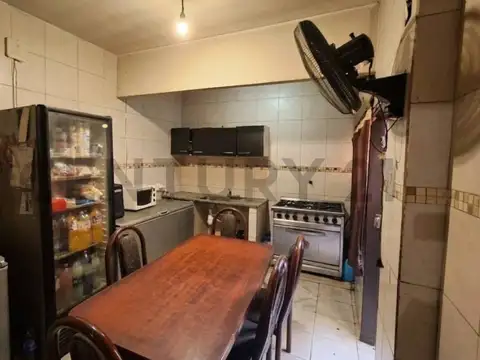 Paraguay 5200, Piso 0