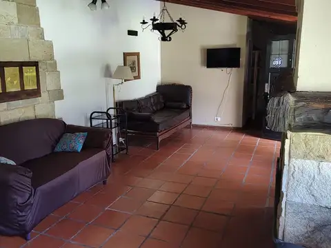 CASA QUINTA EN VENTA EN LA UNION CON PISCINA
