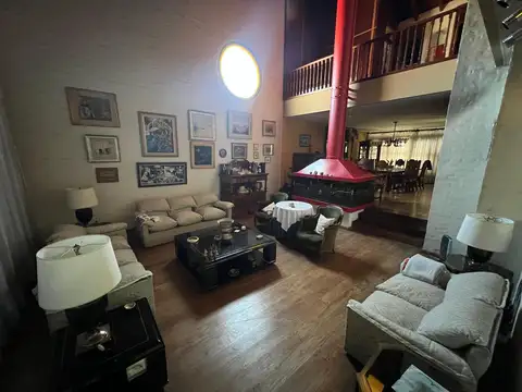 Casa en  venta 7 ambientes en San Andrés