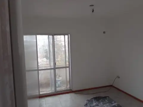 Rueda 1900 , Piso 1