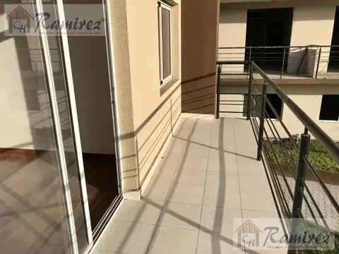 Departamento en venta 2 ambientes Con Cochera a 200 Mts de Acceso Oeste