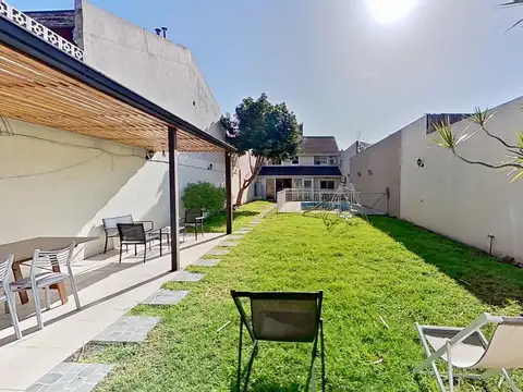 CASA ESPECTACULAR PILETA VENTA CASEROS A/CREDITO