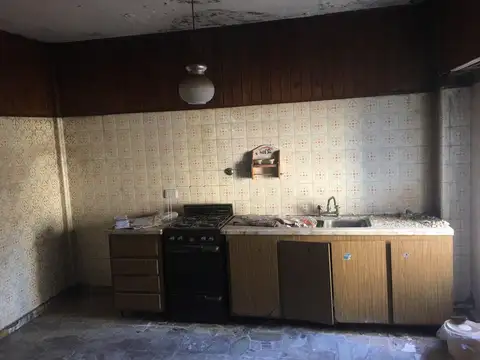 CASA TIPO PH :: 2 PISOS :: GALPON :: DOS VIVIENDAS :: UNICO