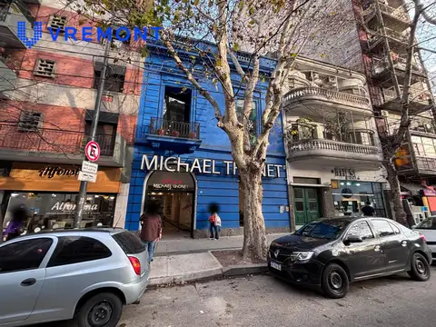 Casona en Av Belgrano al 2700 - Alquiler.