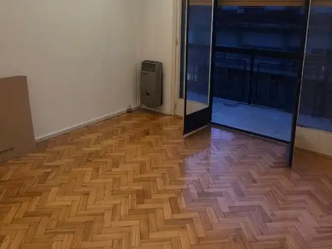 Departamento en Alquiler en Belgrano R, $ 900.000