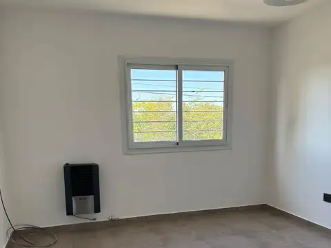 Casa en Alquiler al Este
