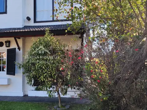 CASA CON TRES DORMITORIOS EN Indio Cua Country Club