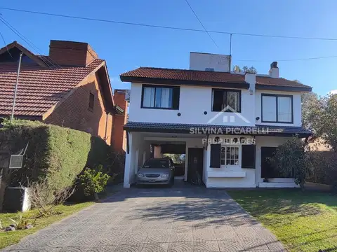 Casa Chalet  en Venta en Indio Cua, Pilar, G.B.A. Zona Norte