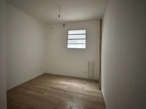 Depto Tipo Casa 3 ambientes con 1 baño