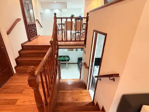 Depto Tipo Casa 3 ambientes con 2 baños