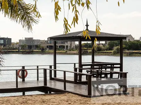 Lote a laguna en Santa Rita