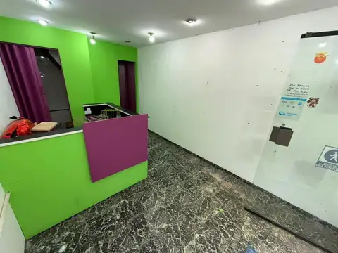 Importante local de 200m2 - Lanús Oeste