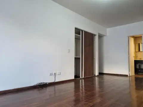 Departamento en Alquiler en Colegiales, $ 700.000