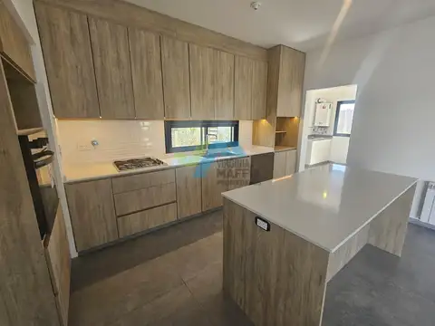 Casa en Venta al Oeste