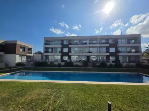 Depto Tipo Casa en Alquiler de 3 ambientes