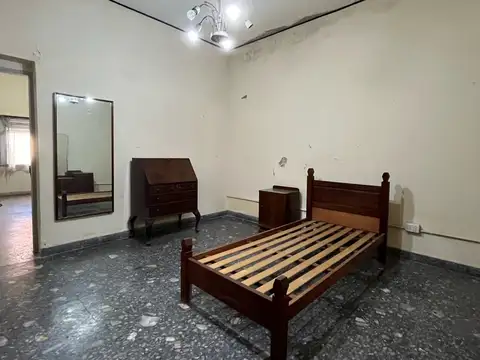 Casa en Venta en Parque Chacabuco, USD 160.000
