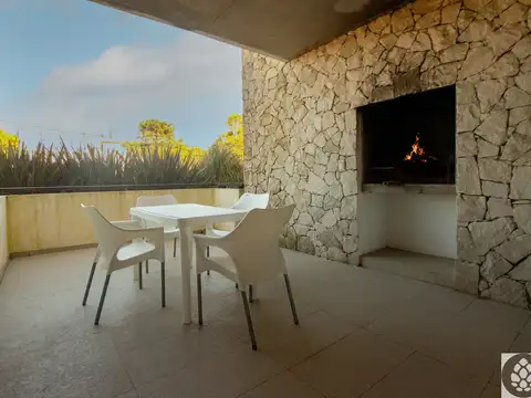Departamento en Alquiler Temporal con 1 cocheras